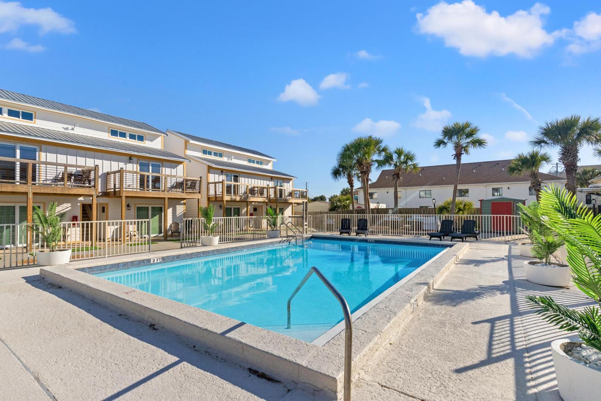 Ocean Breeze 1b * Panama City Beach